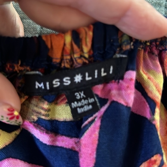 Tropical Floral Off-Shoulder Flowy Ruffle Tie-Front Resort Blouse Navy | 3X - Picture 5 of 8